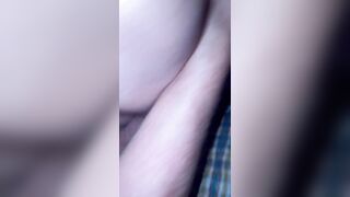 Lei con amico che la scopa