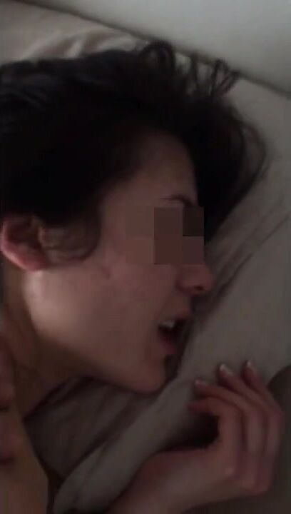 Cosa sto facendo? Mi stai scopando il culo LO VOGLIO PIU FORTE