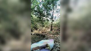 Ho la fica bagnatissima ragazzi se arriva un guardone me lo scopo Show C4