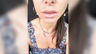 Cercami schiavo ti sto aspettando