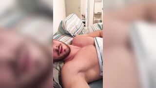 Diretta Periscope con fidanzata che vuole fargli un pompino