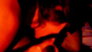 Piacevolo pompino moglie matura con mascherina