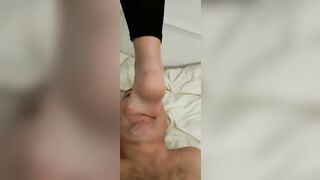 Slave Piede in bocca della mistress Umiliazione