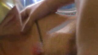 Moglie spompina due nostri amici milanesi