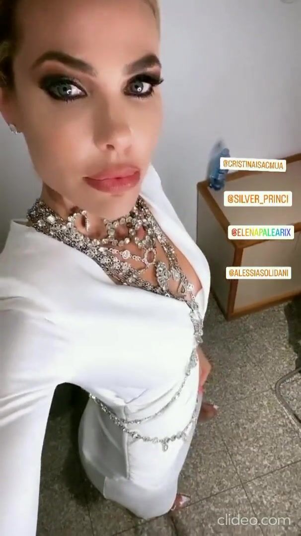 Ilary Blasi Outfit Isola Famosi