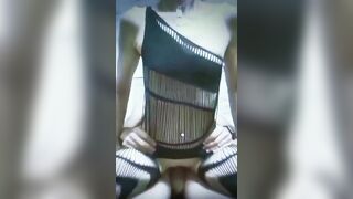 Zitto e scopa - Lei lo cavalca