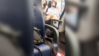 Coppia arrapata in treno Spy