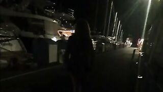 Esibizionismo sul molo