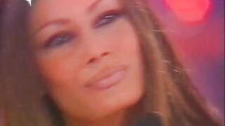 Barbara Chiappini upskirt in tv Furore