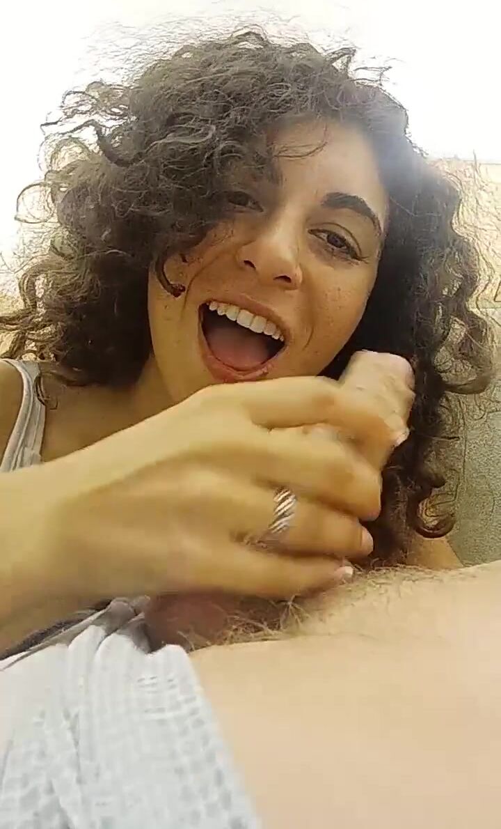 Li sto a fa venire tutti amo A ME PIACE FARE DA SBORRATOIO