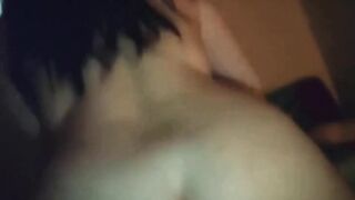 Amatoriale moglie chiappona cavalca il cazzo