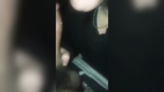 Fidanzata diciottenne si fa scopare la bocca