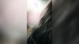 Fidanzata diciottenne si fa scopare la bocca