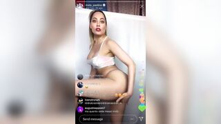 Paola Saulino Muove il suo bel culone Live Instagram