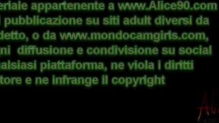 Vendita porta a porta agente aspirapolveri scopa casalinga