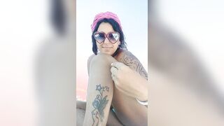 Mio marito mi fa scopare dai diciotto centimetri in su - Esibizionistann spiaggia