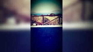 Focosa siciliana si masturba outdoor