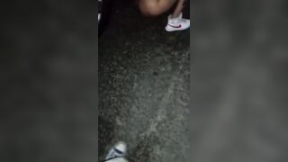 Amore non c'è nessuno che ti vede PISCIA NELLA PIAZZOLA DI SOSTA