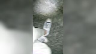 Amore non c'è nessuno che ti vede PISCIA NELLA PIAZZOLA DI SOSTA