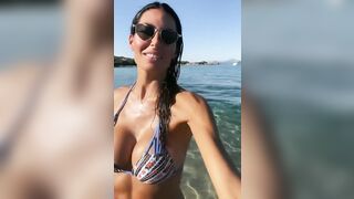 Elisabetta Gregoraci selfie in bikini