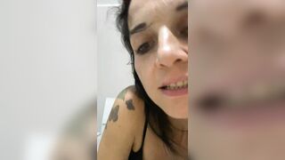 Spacchiamola insieme la mia calda mogliettina