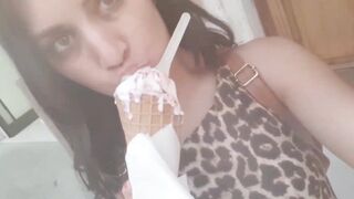Francesca Palma e il gelato