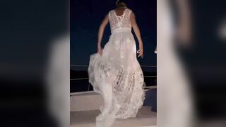 Joanna Golabek in abito bianco molto sexy