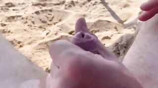 Sega in spiaggia moglie esibizionista