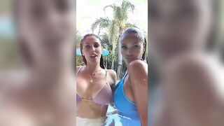 Guendalina e Carolina in piscina super arrapanti