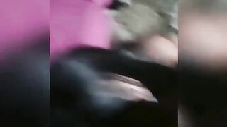 Ragazza italiana Scopa e succhia il cazzo a turista straniero in vacanza