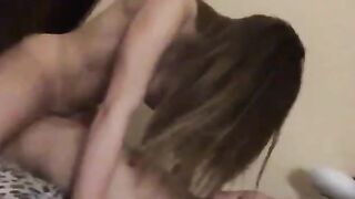 Scopa come una cagna questa troia