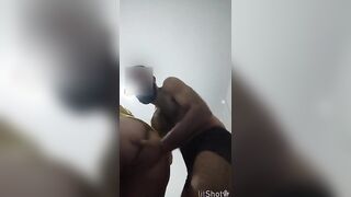 Mastrubazione moglie culona bagnatissima