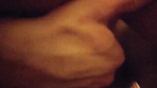 Prima di prendere il cazzo va masturbata bene