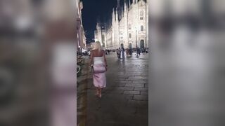 Renatadavila trans passeggiando in Duomo