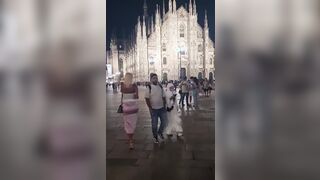 Renatadavila trans passeggiando in Duomo