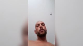 Pompata in primo piano dal mio cazzone