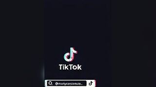 Tettona esagerata TikTok