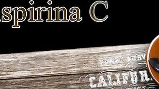 Denise Aspirina C video porno si masturba con dildo