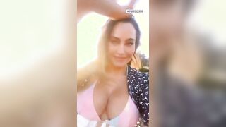Paola Saulino e le sue belle tettone