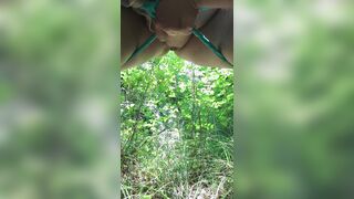 Vi voglio pisciare a tutti sul cazzo