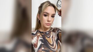 Giulia V2001 tette Ofans