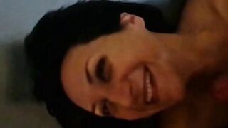 Romantico pompino in primo piano COPPIA ITALIANA