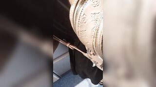 Riprende moglie esibizionista al supermercato