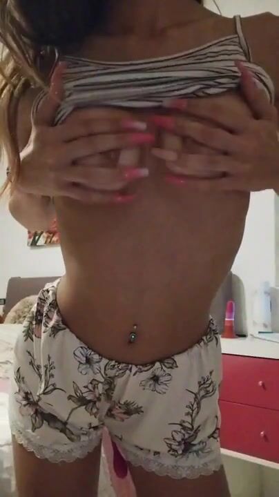 Teen italiana in diretta C4
