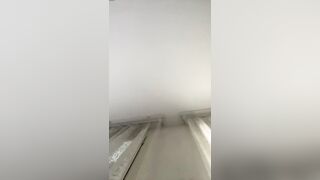 LO VOGLIO IN BOCCA - Troietta italiana con la fica pelosa si masturba con dildo