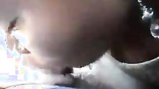 Pompino prostituta africana senza guanto