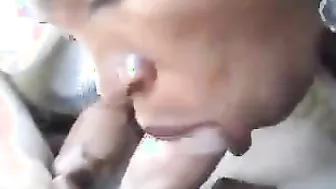 Pompino prostituta africana senza guanto