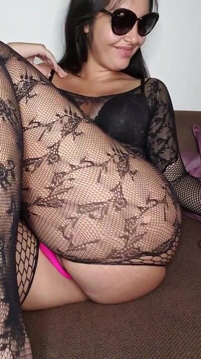 Moraccione italiana in live in intimo sexy C4