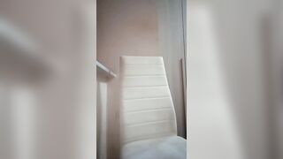 Ragazza italiana con grosse tette naturali C4