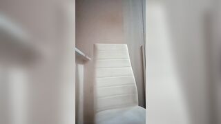 Ragazza italiana con grosse tette naturali C4